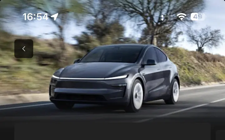 Capture Tesla montrant le parrainage Model Y avec 1 000 km de Supercharge gratuite